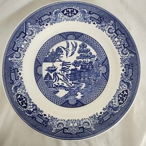 Willow Ware Royal China underglaze, blue/white dinner 10 inch plate. Beautiful